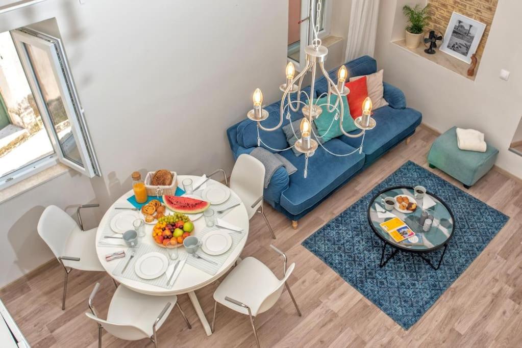 Newly Renovated 1730'S Venetian Loft Apartment Corfu  Bagian luar foto