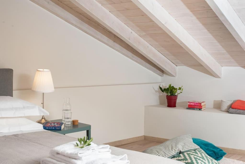 Newly Renovated 1730'S Venetian Loft Apartment Corfu  Bagian luar foto